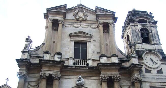 Chiesa di Santa Maria Aiuto   Catania (5)